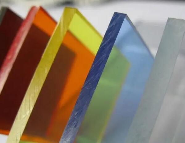 亞克力板材的優(yōu)點(diǎn)和缺點(diǎn)有哪些？