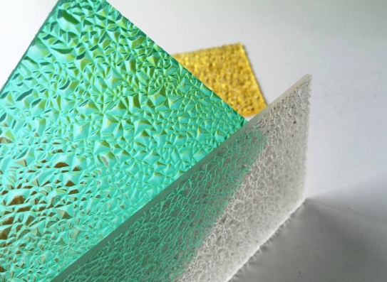 浴室隔斷的材料怎么選？